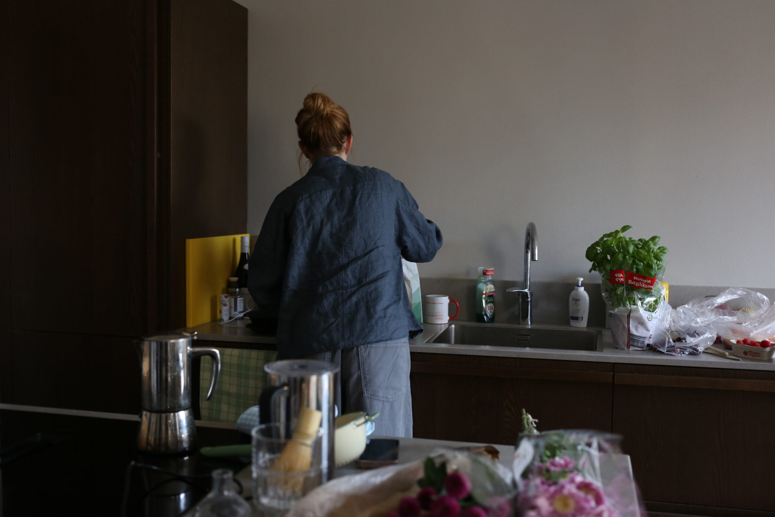 women cooking